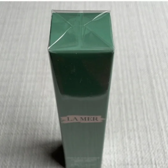 La Mer The Lip Volumizer Full Size - Picture 8 of 8